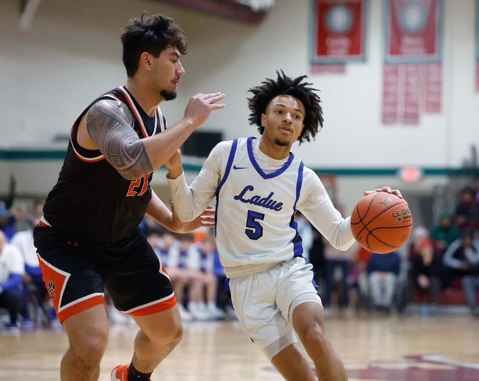 Don Maurer Holiday Invitational, championship: Edwardsville v. Ladue